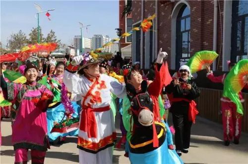 榆林世纪广场喷泉开放时间(榆林世纪广场喷泉)-第1张图片-