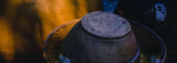 泡菜坛子老吸坛沿水怎么办,泡菜坛子坛沿水会被吸进坛子吗?图2