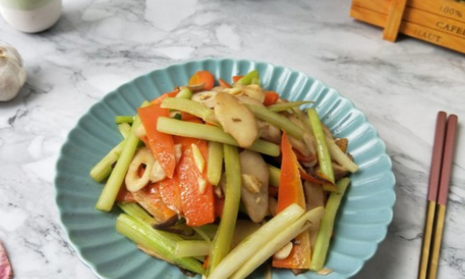 菇怎么炒好吃,白色菌菇怎么炒好吃图7