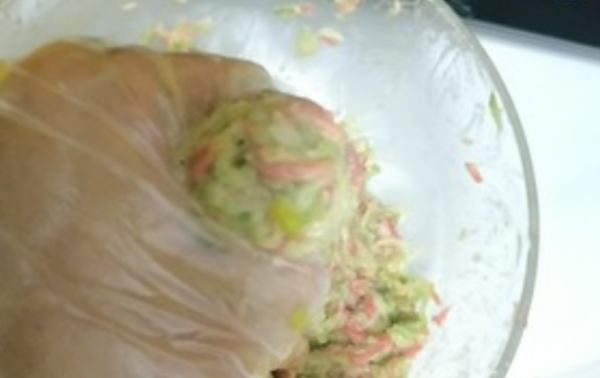 萝卜丸子的做法,萝卜丸子的做法油炸萝卜丸子的做法图7