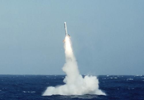 核潜艇的作用,潜艇有猎潜艇、攻击型核潜艇、战略型核潜艇等,它们的作用和区别是怎样的?图2