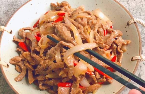 洋葱炒牛肉怎么炒,只炒洋葱怎么做图14