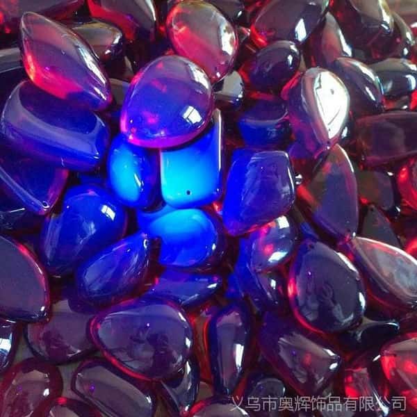 怎样分辨血珀的真假（血珀鉴别的几种简单方法）