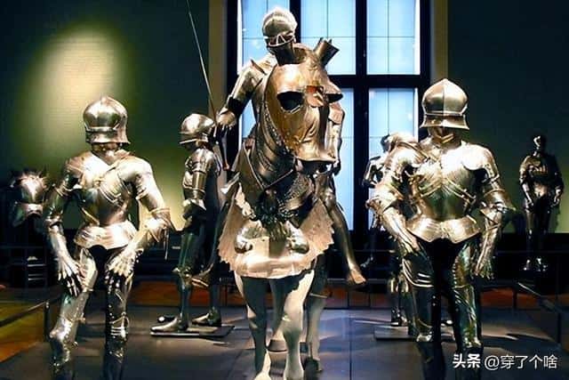 最帅的盔甲图片（世界上最帅的十套盔甲）