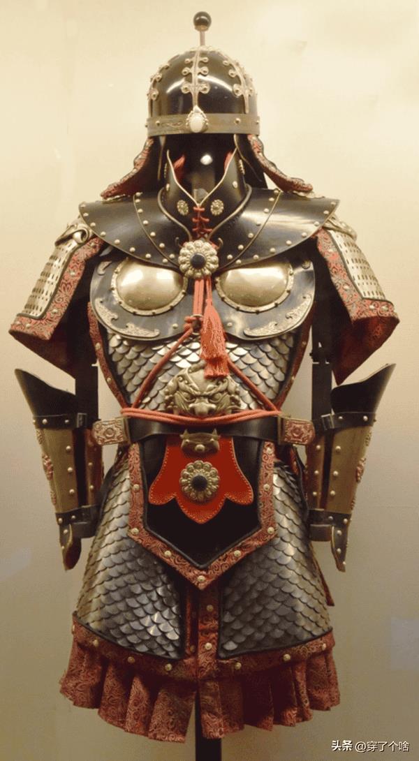 最帅的盔甲图片（世界上最帅的十套盔甲）
