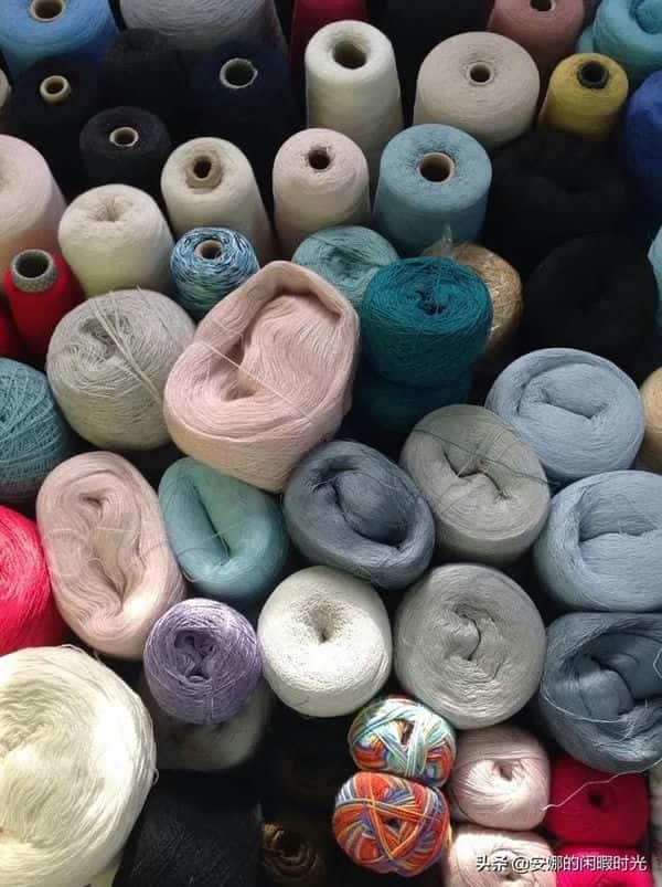 澳毛大衣为什么很扎人(大衣上写100澳毛真假)