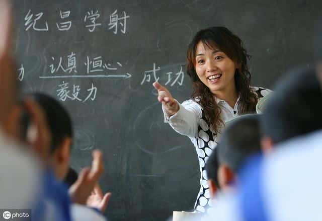 清纯的近义词是什么呢(可爱的近义词是什么)