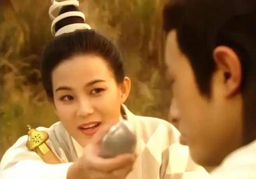 完颜蘅和冯蘅是一个人吗