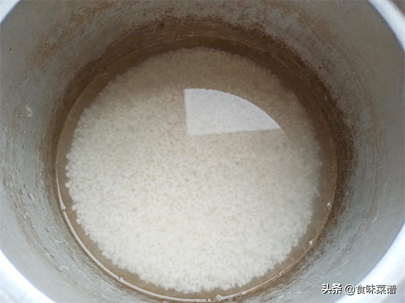 糯米粉做什么简单好吃(糯米粉可以做什么好吃的)