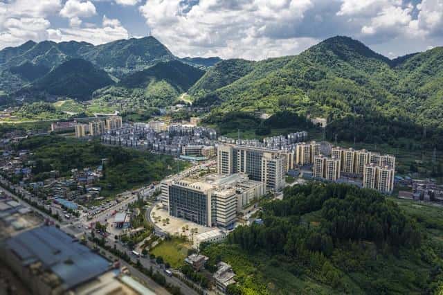 毕节属于哪个省份的城市（毕节是哪个省的城市）