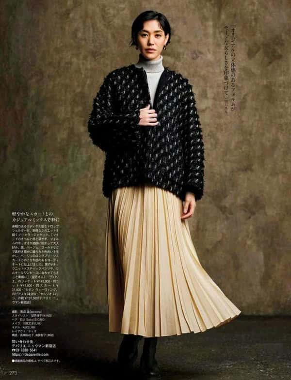 短款百褶裙的10种搭配方法冬季(百褶裙搭配什么上衣)