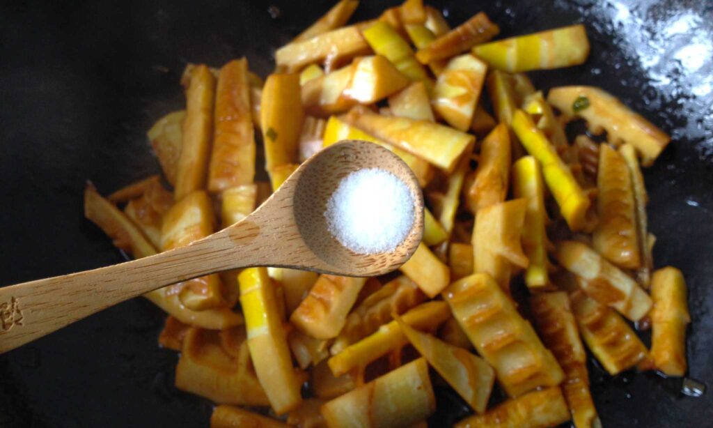 立春咬春吃什么蔬菜_吃春菜的习俗