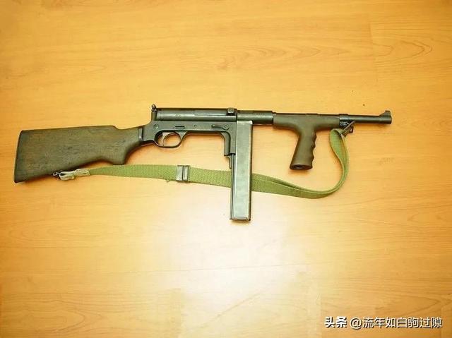 卡拉什尼科夫创造的第一把枪(世界枪王卡拉什尼科夫)(5)