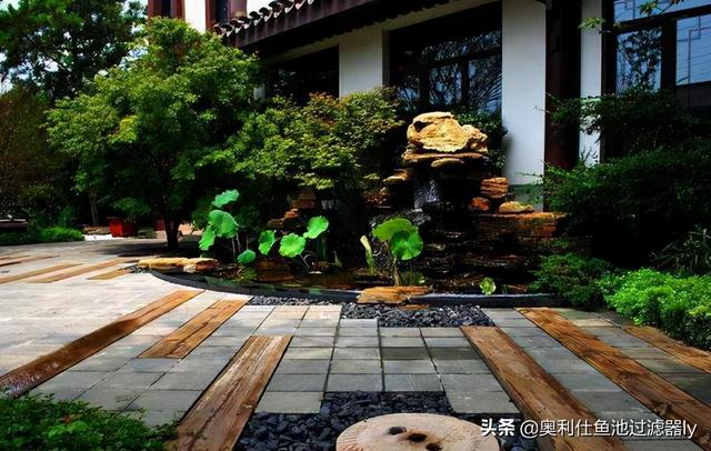 庭院三角形鱼池设计（38个庭院池塘设计案例）(27)