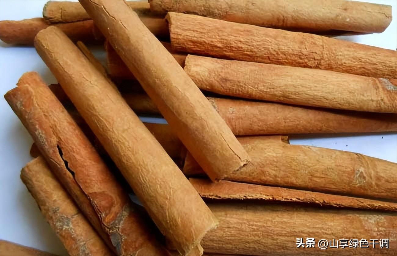 桂皮和肉桂是一种吗（肉桂桂皮的区别是什么）