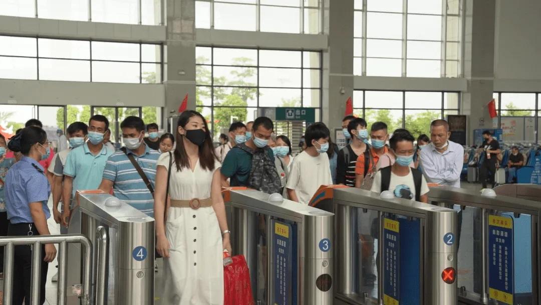 动车提前几天可以买票(高铁票只能提前15天购买吗)