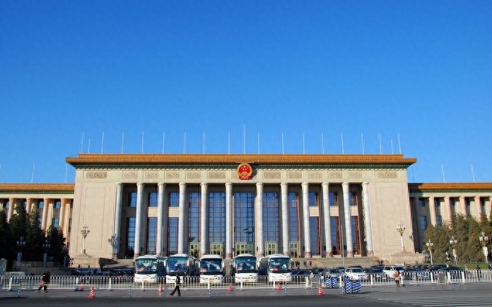 第五套人民币背面图案是什么？