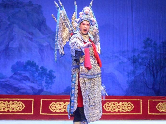 历史上真实的罗成怎么牺牲的 ？