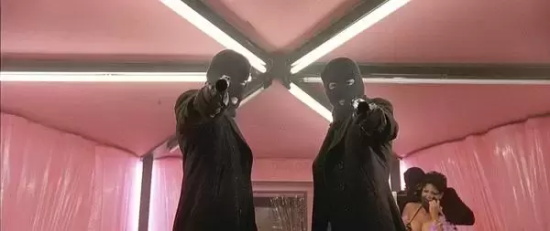 好看的暴力动作电影有哪些(10部经典暴力动作电影推荐)