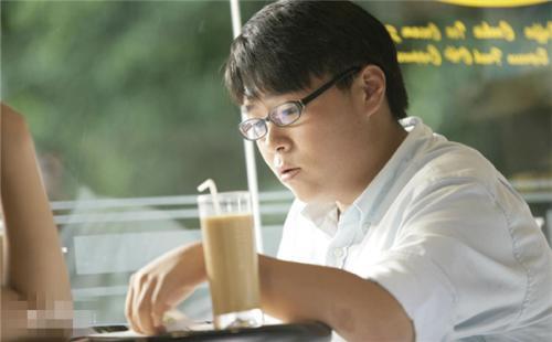 郝邵文到底死没死家里破产现状结婚没老婆照片 郝邵文现在的照片