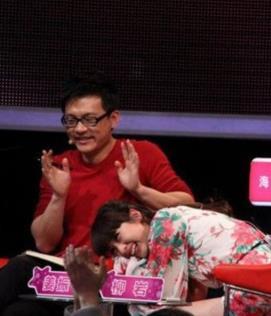 姜振宇老婆干什么的 他和柳岩互动传绯闻