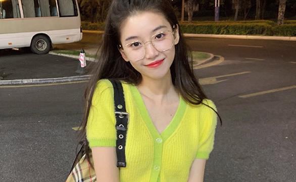 半藏森林第一次是给刘阳了吗 刘阳聊天记录我吃药是什么梗