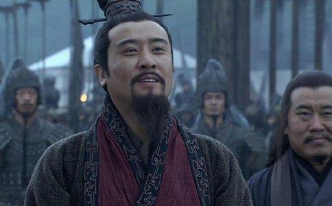 官渡之战当袁绍还处于优势的时候,为什么刘备却要跑掉?