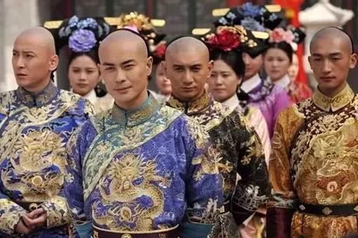 九子夺嫡十四阿哥为何不帮同母兄四阿哥?为何要加入八爷党?