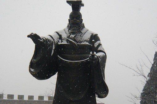 齐桓公称霸管仲有哪些功劳?