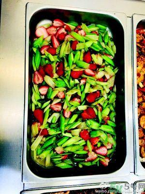 西芹炒草莓的做法大全 西芹炒草莓能吃吗？