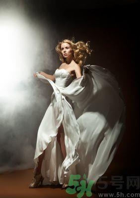 女生为什么看起来比男生高？女生的平均身高是多少？