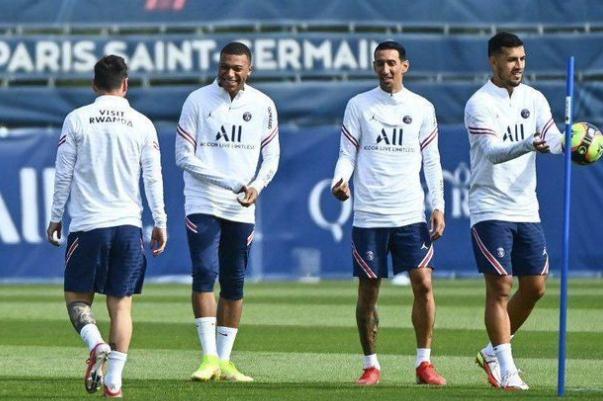 踢足球对身高有影响吗 踢足球对腿型的影响