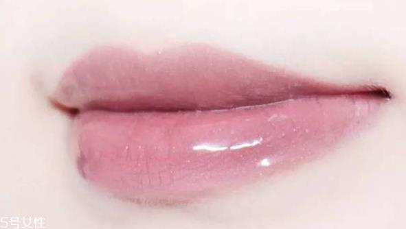 mac口红哪个色号好看又百搭？超全试色