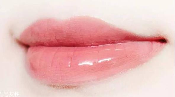 mac口红哪个色号好看又百搭？超全试色