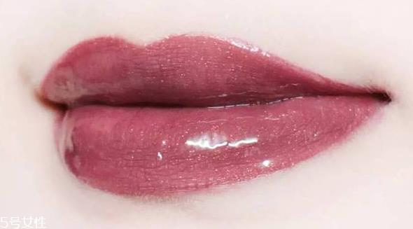 mac口红哪个色号好看又百搭？超全试色