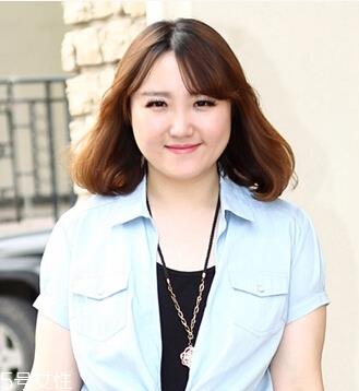 脸上有肉的女生适合什么发型 遮肉又修饰脸型的发型