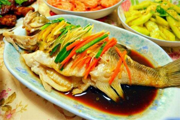 鲈鱼蒸久了还有营养吗 鲈鱼蒸久了会怎么样