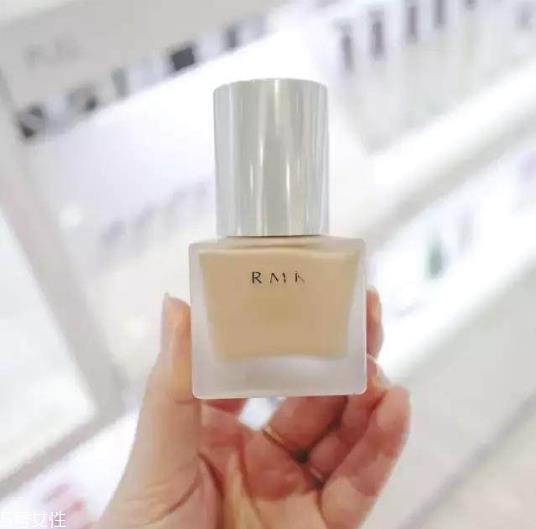 rmk水凝粉底霜色号试色 rmk最新款4款粉底的区别