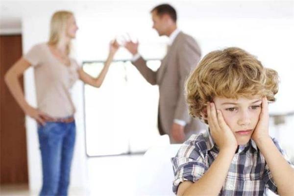 夫妻经常吵架该离婚吗 夫妻经常吵架怎么办 夫妻经常吵架该离婚吗 夫妻经常吵架怎么办