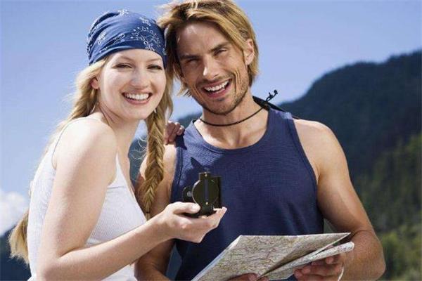 女生莫名其妙不开心怎么哄 女生莫名其妙烦躁是怎么回事 女生莫名其妙不开心怎么哄 女生莫名其妙烦躁是怎么回事