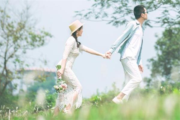 女人出轨离婚后还嫁得出去吗 女人出轨了一定要离婚吗 女人出轨离婚后还嫁得出去吗 女人出轨了一定要离婚吗