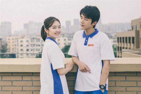 女生说看你表现怎么回复 女生说看你表现是什么意思 女生说看你表现怎么回复 女生说看你表现是什么意思