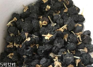 黑枸杞能和红枸杞一起泡吗? 黑枸杞能和红枸杞一起泡吗?