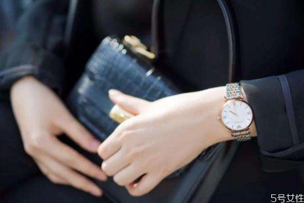 女人出轨离婚后有人娶吗 女人出轨离婚后还能嫁人吗 女人出轨离婚后有人娶吗 女人出轨离婚后还能嫁人吗