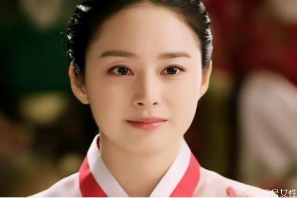 爱上一个人需要多久 爱一个人可以爱到多久 爱上一个人需要多久 爱一个人可以爱到多久