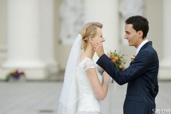 离婚后挽回婚姻的步骤 挽回前夫最有效的短信 离婚后挽回婚姻的步骤 挽回前夫最有效的短信