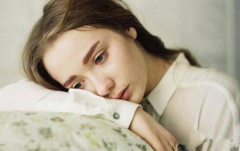 女朋友最近聊天很冷淡是你们之间存在差距