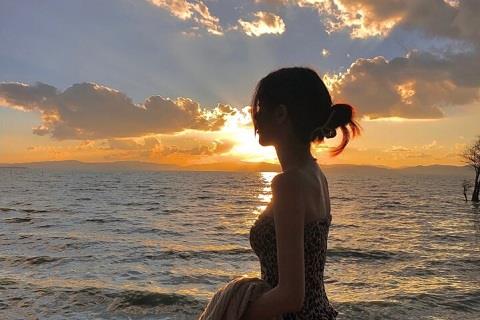 分手后想挽回的话,一句话留住心爱的她0