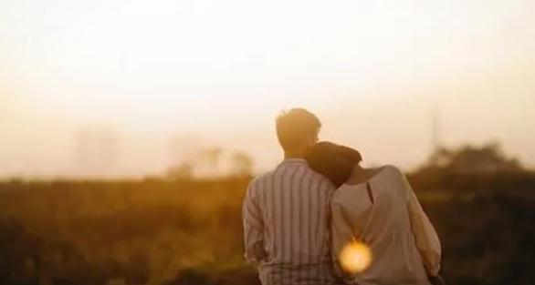 情感小众不易撞的情侣名  1