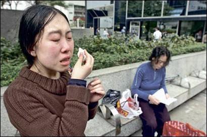 杨丽娟时隔11年还想见刘德华,家破人亡还不够?网友:真·脑残粉